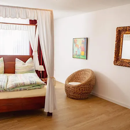 Ferienwohnungen Glowe * غلوفي